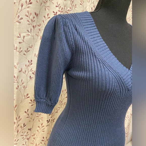 Worthington - Women's V-Neck Elbow Sleeve Pullover Sweater (NWOT) - Picture 4 of 9